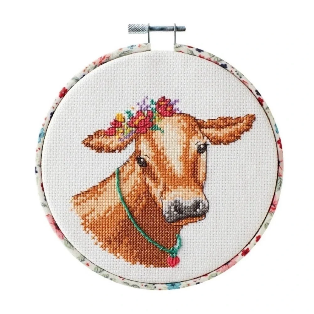 The Pioneer Woman Cow Cross Stitch Kit Needle Embroidery Hoop Thread Fabric NEW - Picture 2 of 6